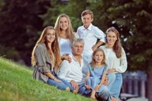 family-session-nature-evening-Cambridge-photography